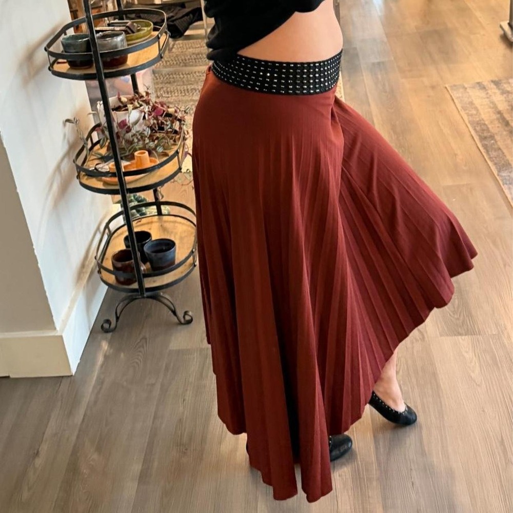 Boho burgundy pleated flowy high low flowy skirt